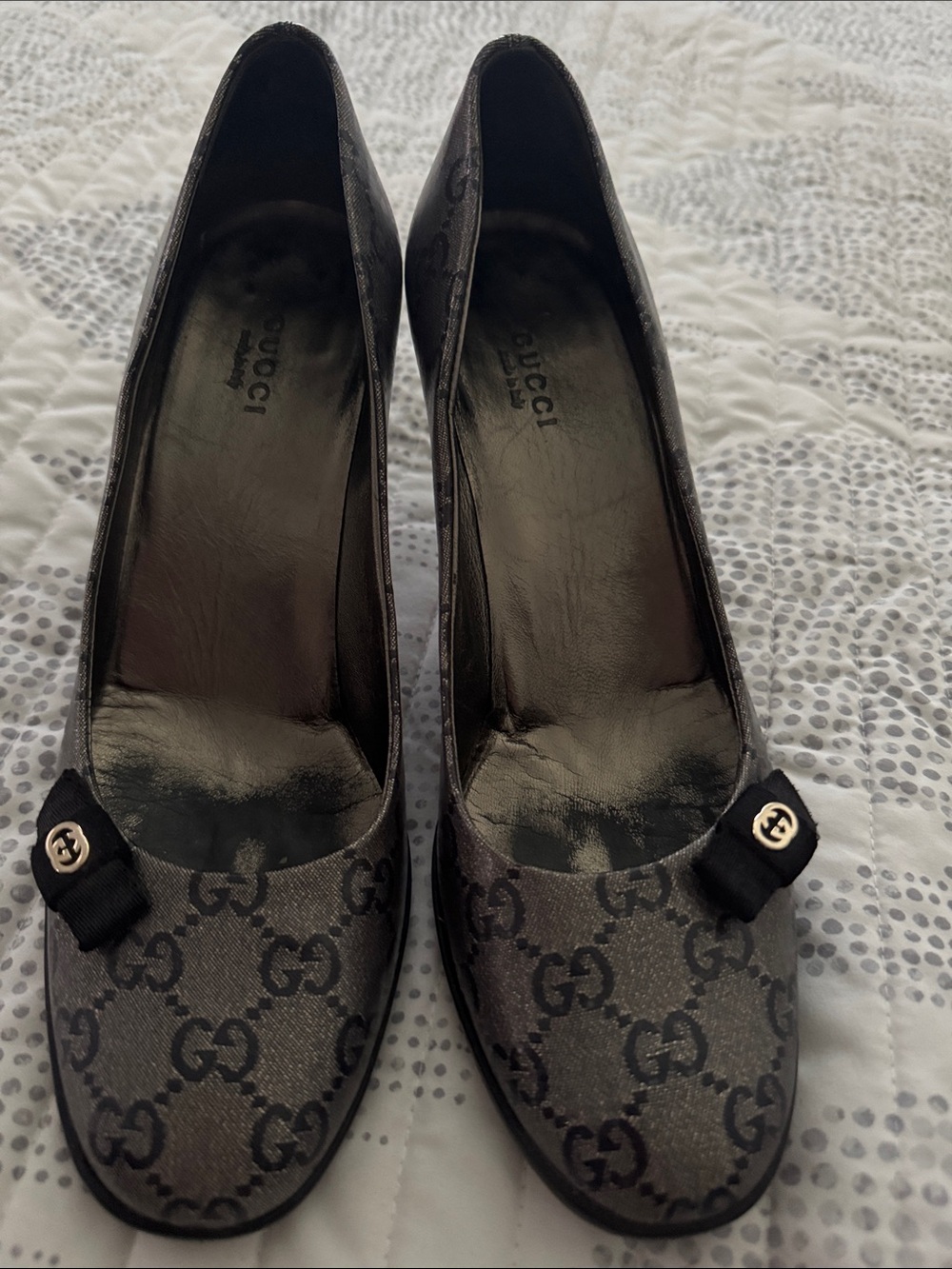 Gucci Gray GG Monogram Bow Pumps with Gold-Tone Logo